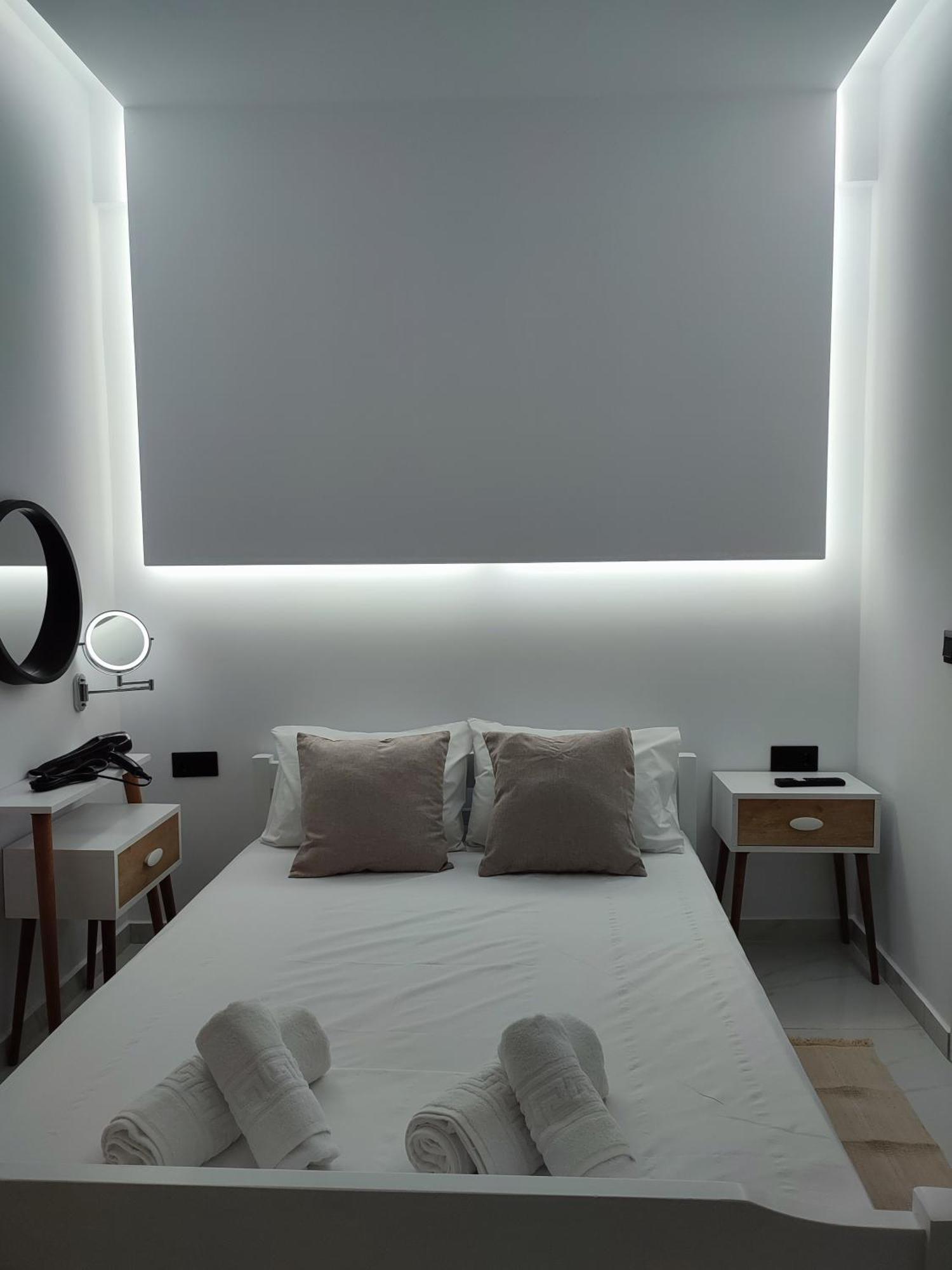 Alexander Luxury Apartments & Studios Metamorfosi  Phòng bức ảnh